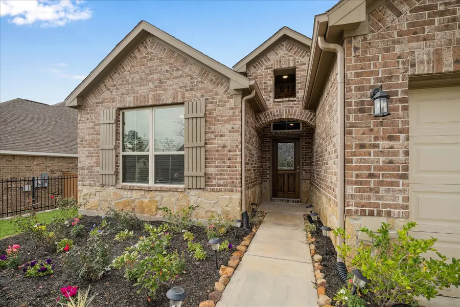 935 Golden Willow Lane, Conroe, TX 77304 - Image #2