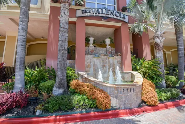 1711 Old Spanish Trail #117, Houston, TX 77054