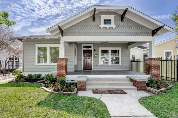 1128 Euclid Street, Houston, TX 77009