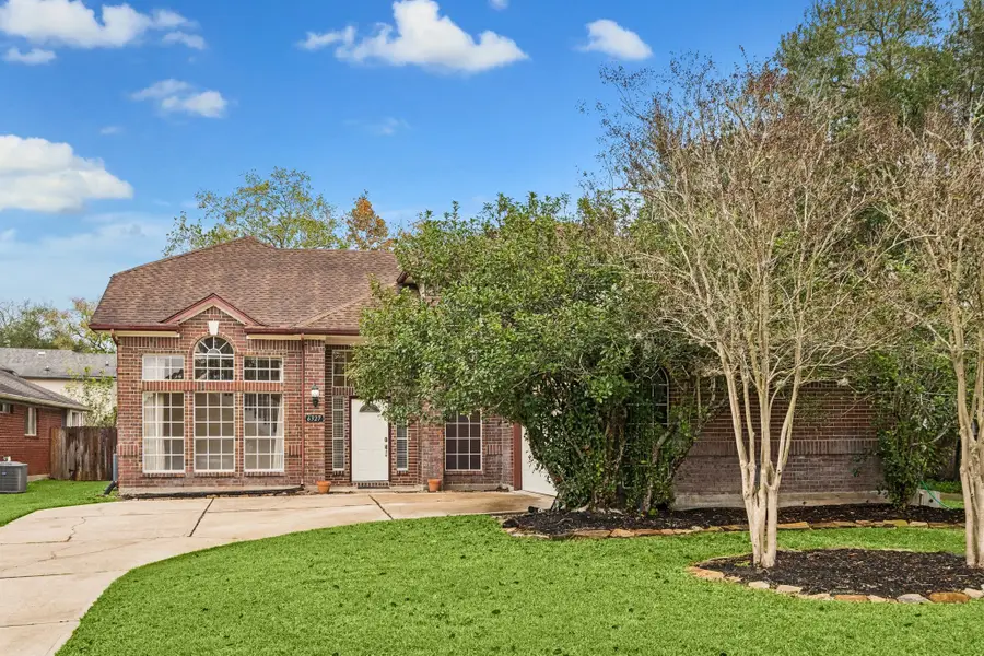 6327 Box Bluff Court, Sugar Land, TX 77479 - Image #2