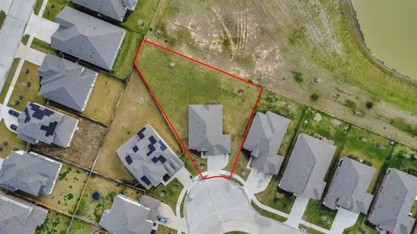 1654 Sequoia Run Drive, Rosharon, TX 77583