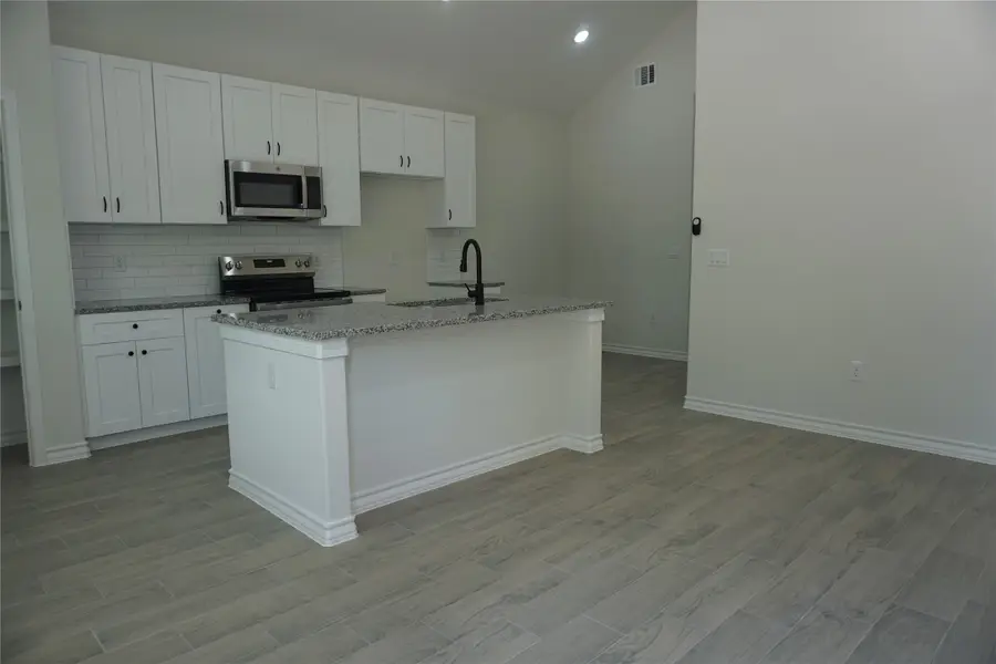 11847 Nelwood Street, Willis, TX 77318 - Image #2