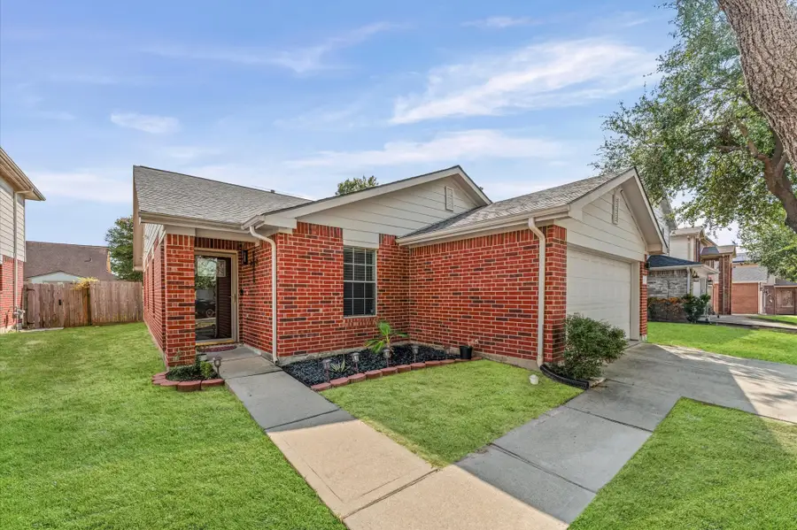 17011 Edgware Drive, Houston, TX 77084 - Image #2