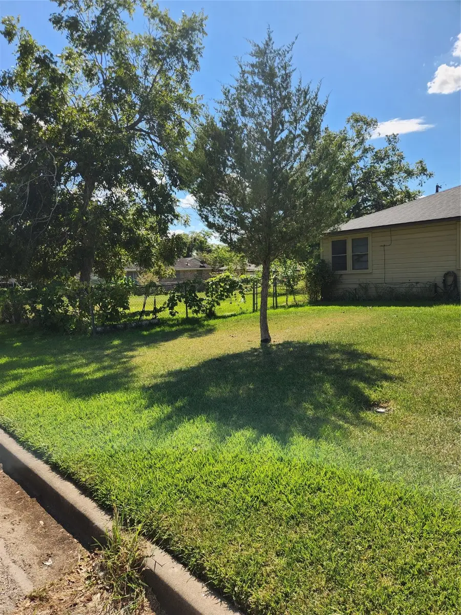 1800 Carlisle Street, Rosenberg, TX 77471 - Image #2