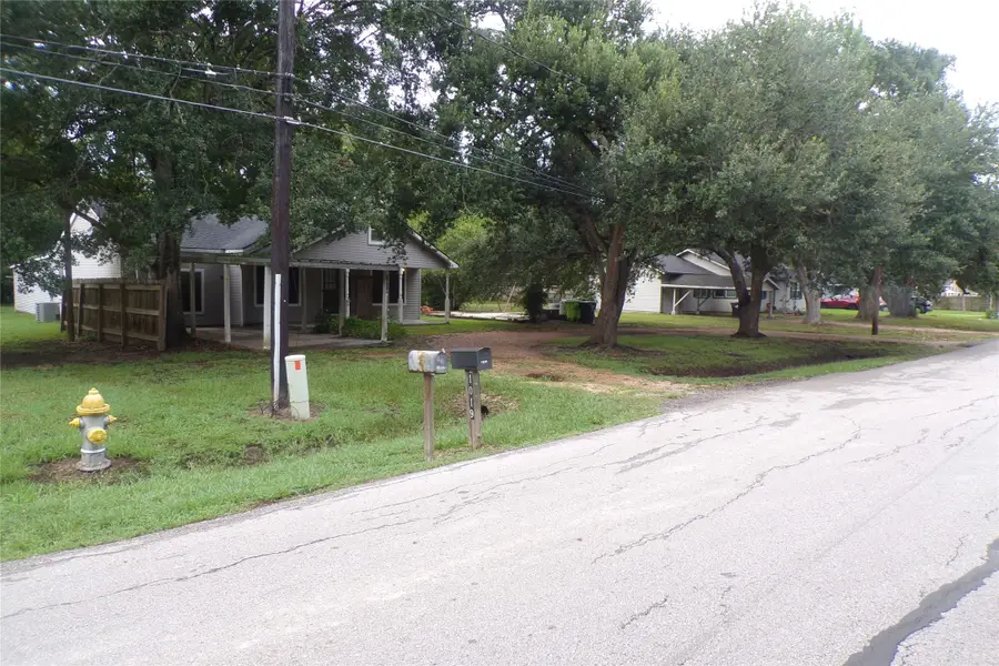 1008 Brooks Avenue, Rosenberg, TX 77471 - #2