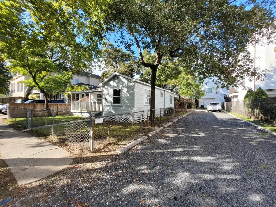 4302 Dickson Street, Houston, TX 77007 - Image #2
