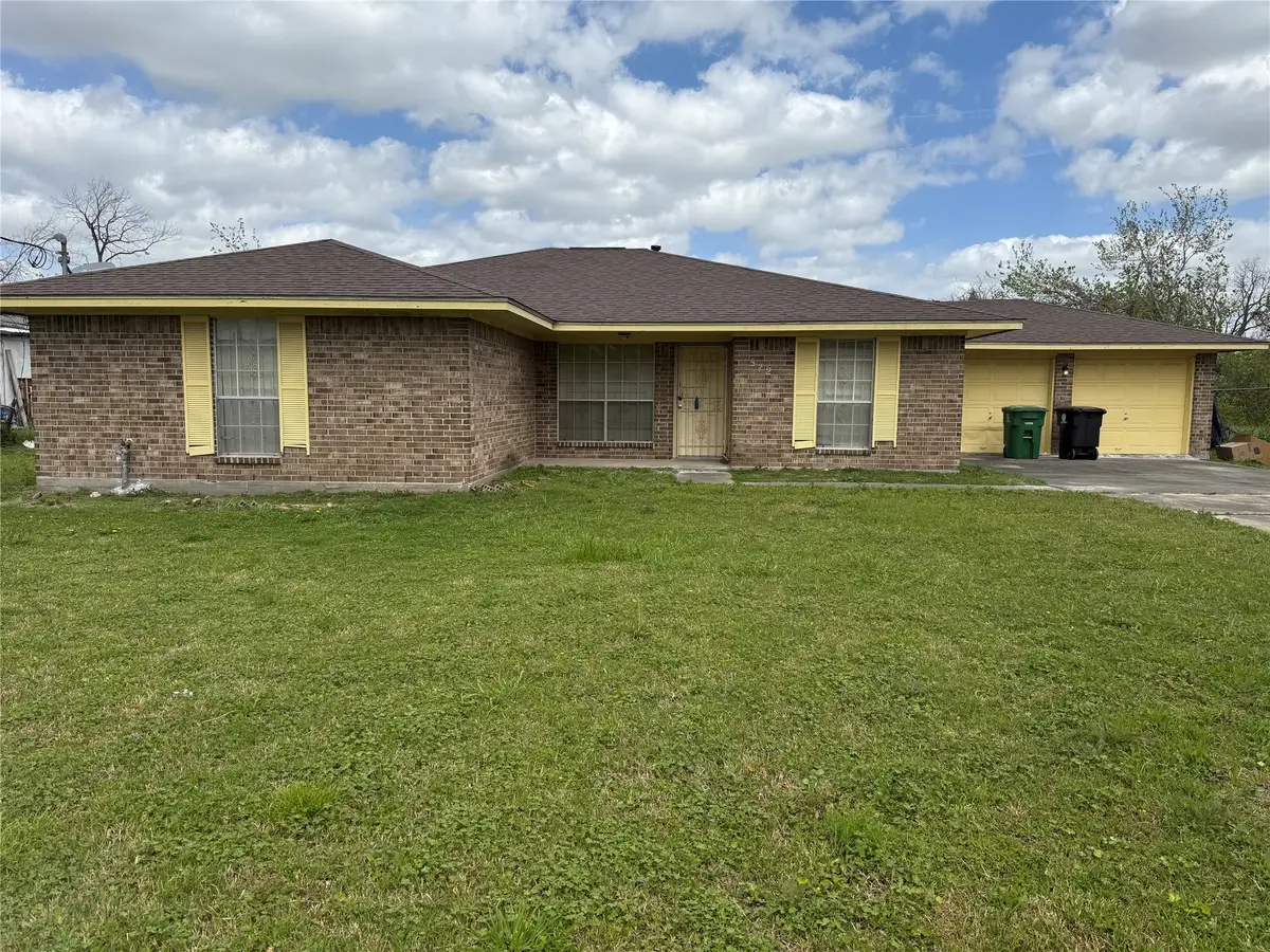 872 Granville Drive, Houston, TX 77091 - Image #1