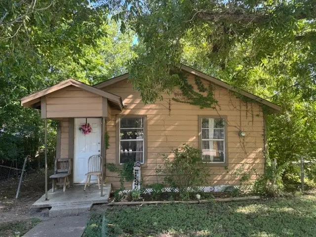 305 Liberty Street, Brenham, TX 77833 - #1