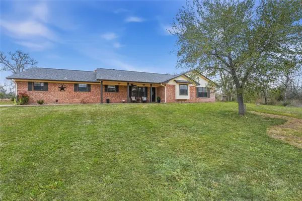 3342 Forest Hill East Road, La Grange, TX 78945