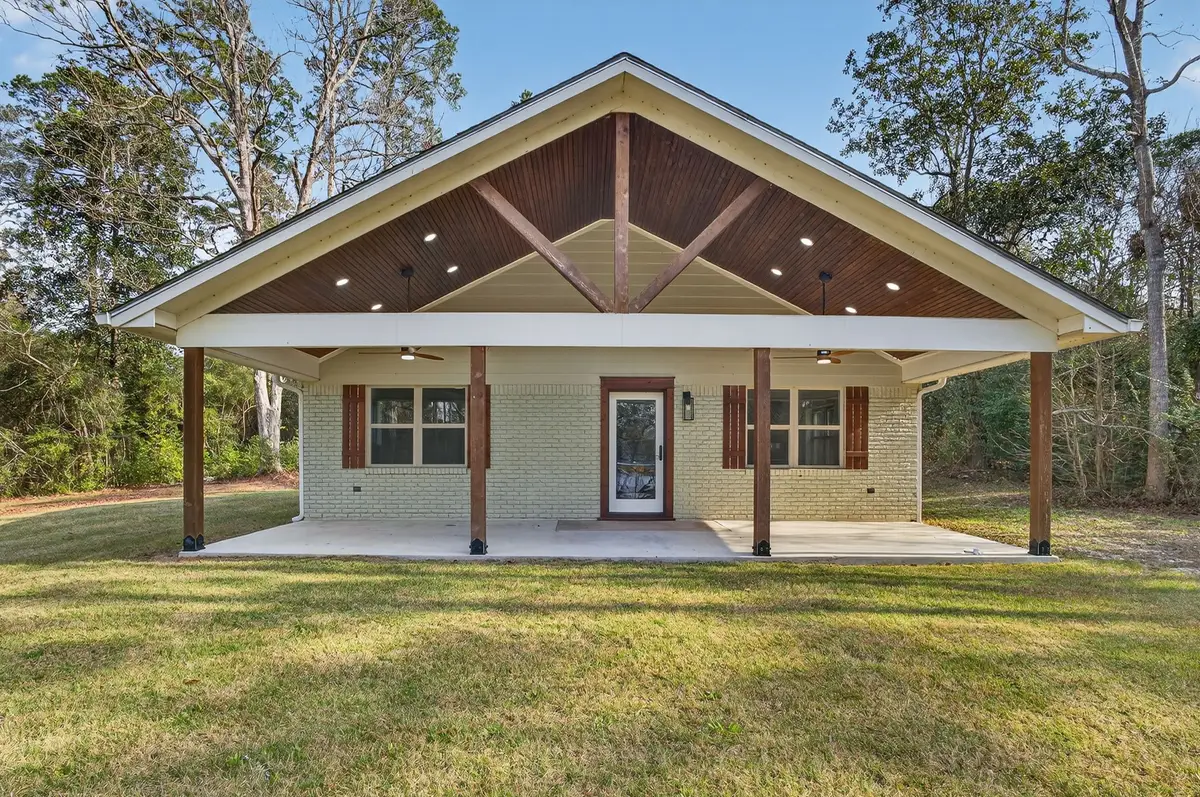525 Charmaine Drive E, Ivanhoe, TX 75979 - #1