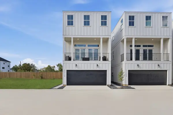 7708 Earl Rudder Way, Houston, TX 77055