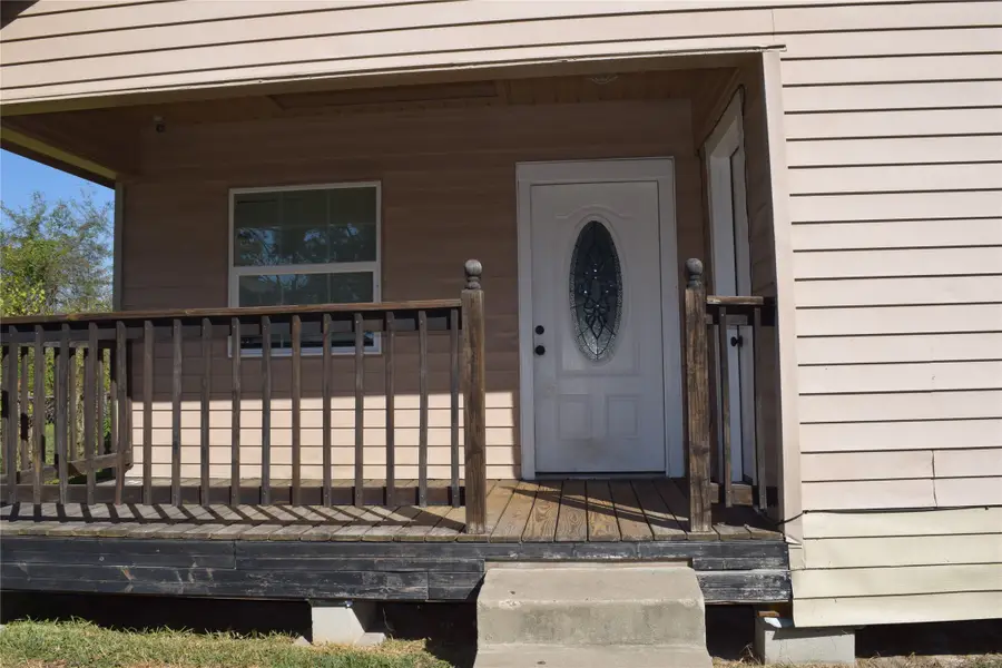 214 E Jack Street, Baytown, TX 77520 - Image #2