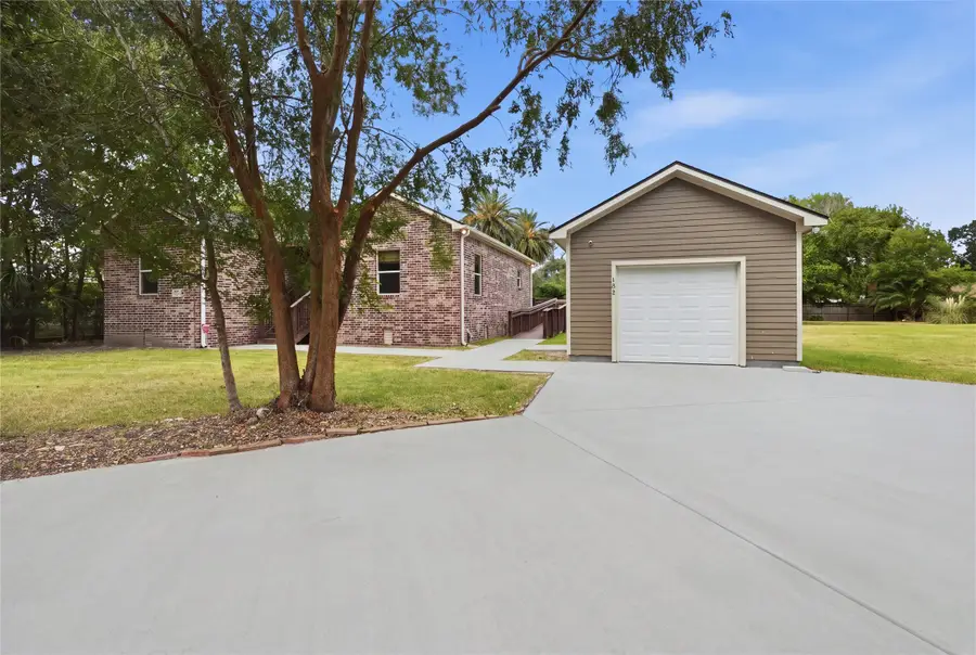 102 20th Avenue N, Texas City, TX 77590 - #3