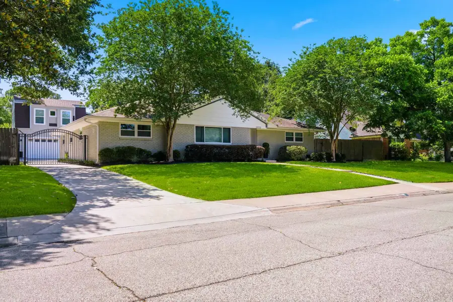 10211 Cliffwood Drive, Houston, TX 77035 - #3