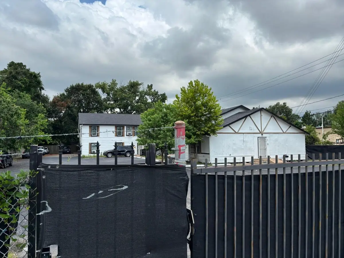 9849 Mesa Drive, Houston, TX 77078 - Image #1