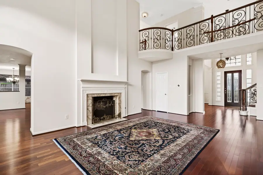 3322 Country Club Boulevard, Stafford, TX 77477 - #2