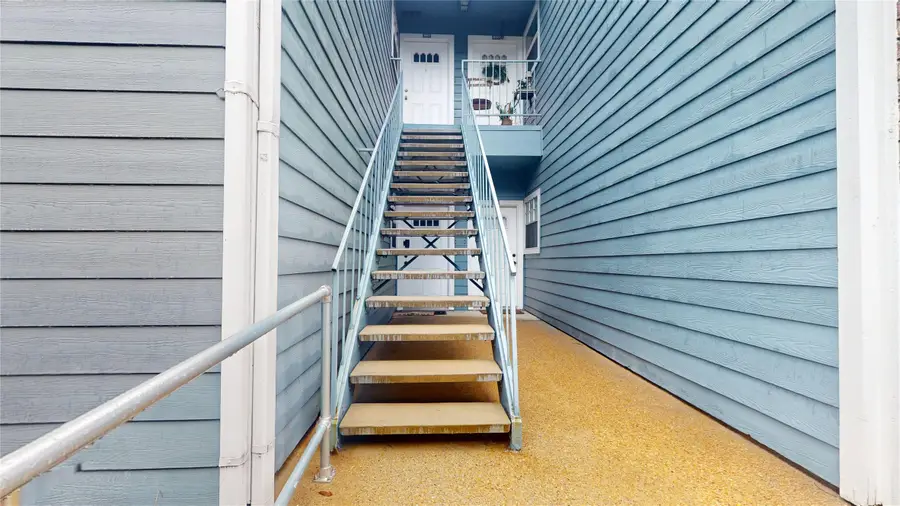 2323 Fairwind Road #860, Houston, TX 77062 - Image #3