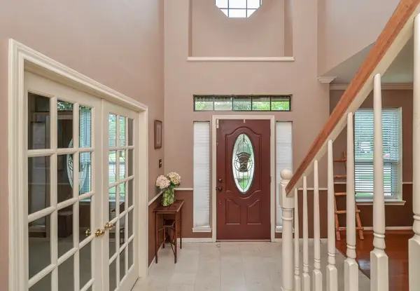 17322 Meadow Heights Drive, Houston, TX 77095