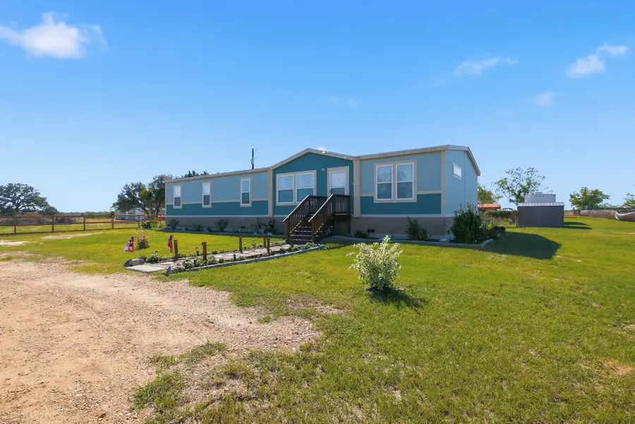 12128 County Road 1, Hallettsville, TX 77964 - Image #2