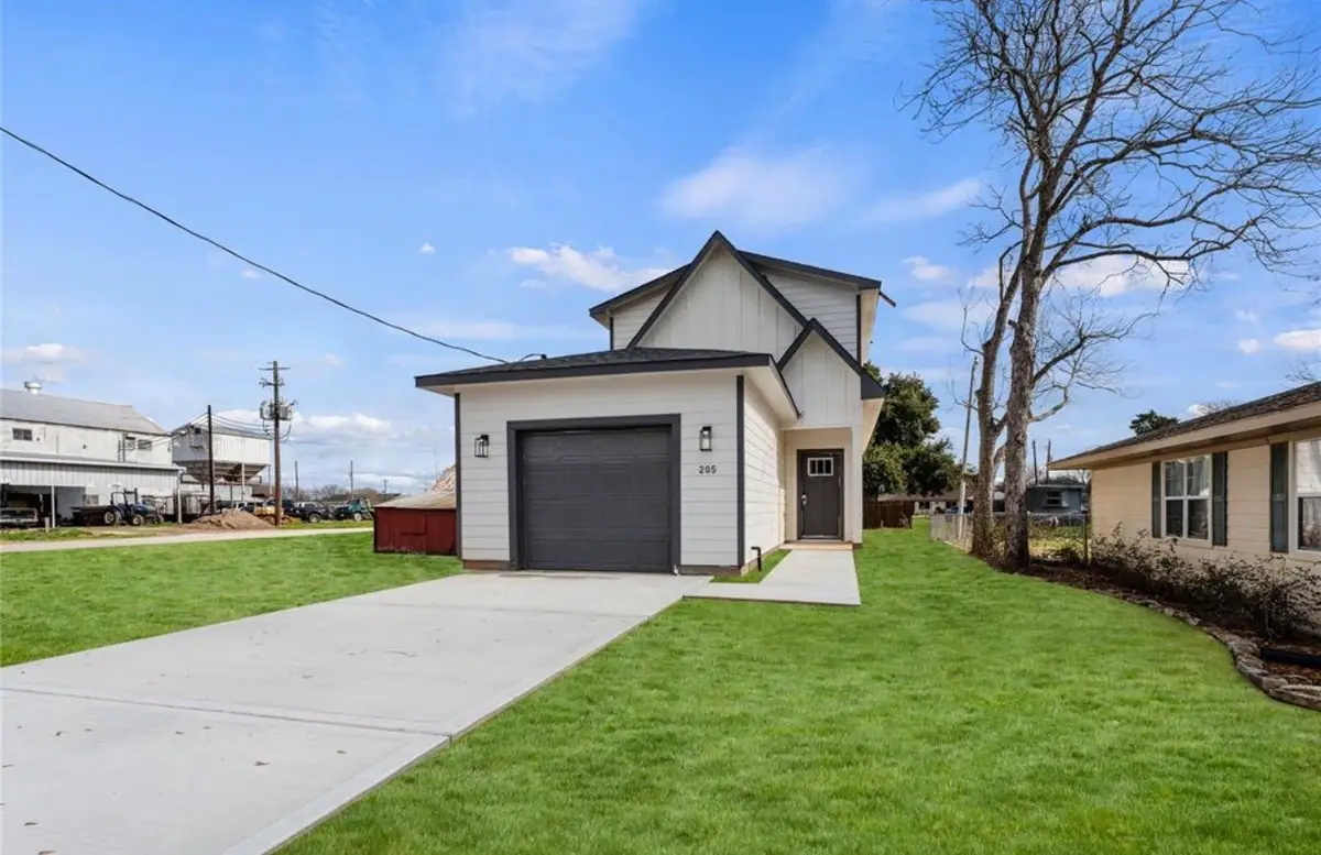 205 S Second Street, Beasley, TX 77417 - #1