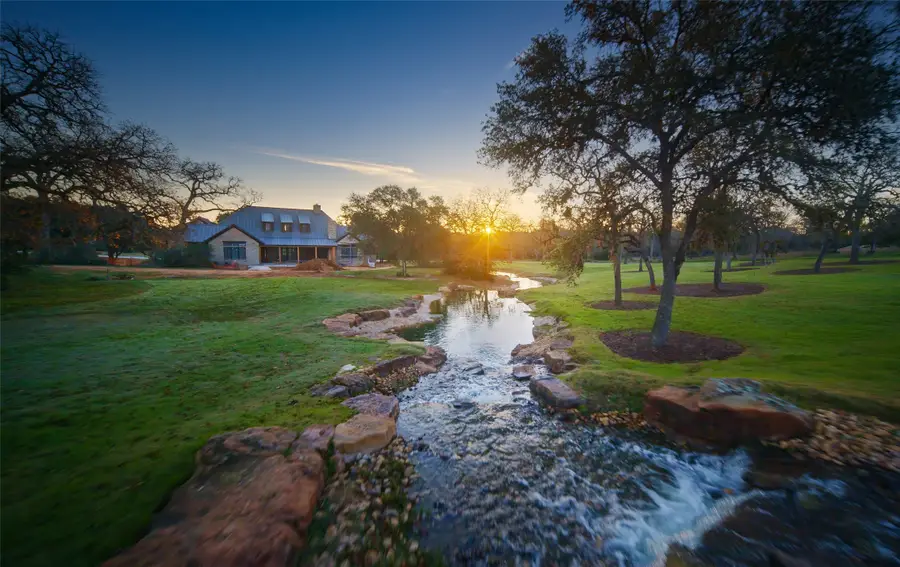 100 Mallard Lane, Columbus, TX 78934 - Image #3