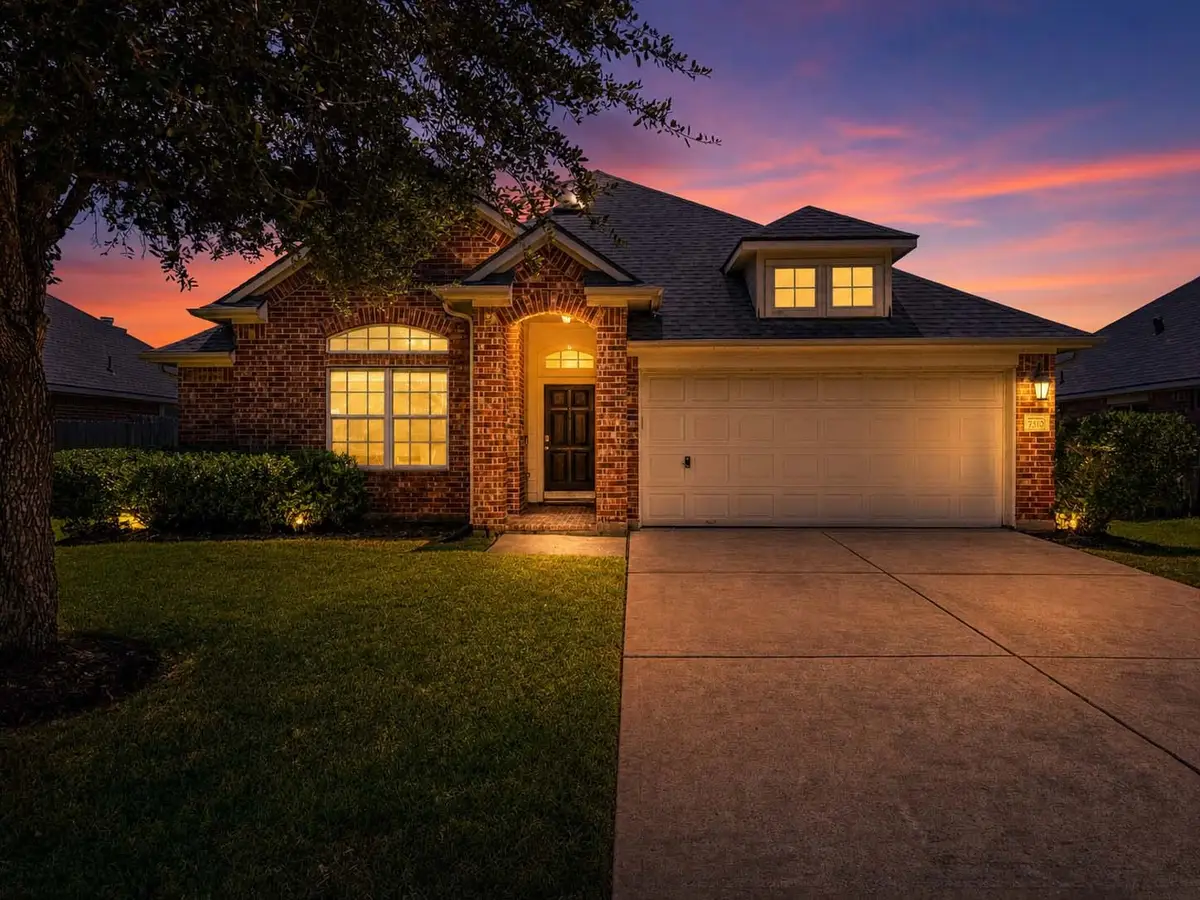 7510 Waterlilly Lane, Pearland, TX 77581 - #1
