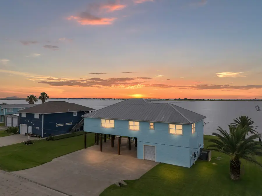 1730 W Bayshore Drive, Palacios, TX 77465 - #3