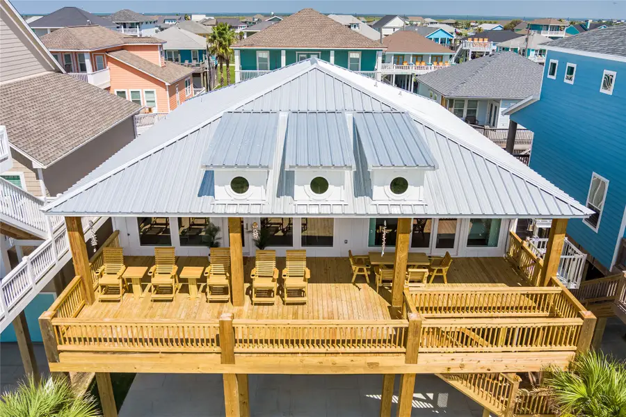 2631 Holiday, Crystal Beach, TX 77650 - Image #2