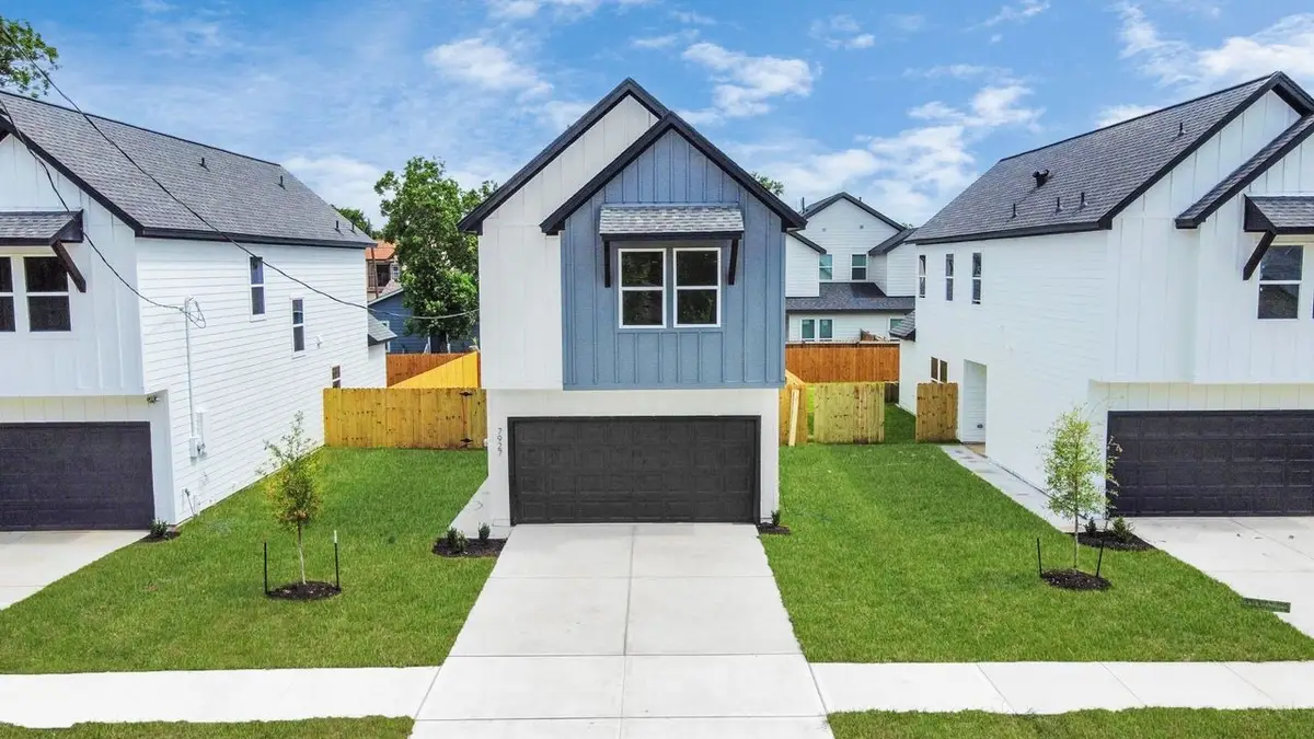 8653 Sunderland Road, Houston, TX 77028 - Image #1