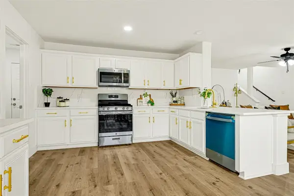 1914 Rock Ridge Drive, Houston, TX 77049