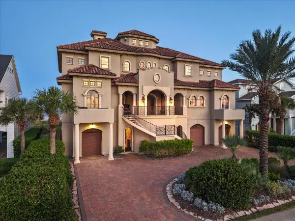 19615 Shores Drive, Galveston, TX 77554