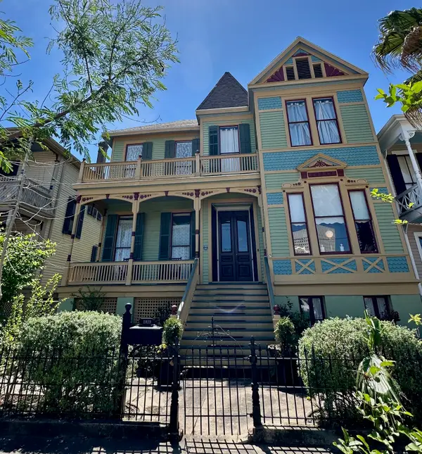 1819 Ball, Galveston, TX 77550