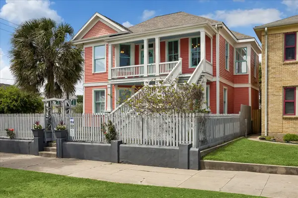 724 Broadway Street, Galveston, TX 77550