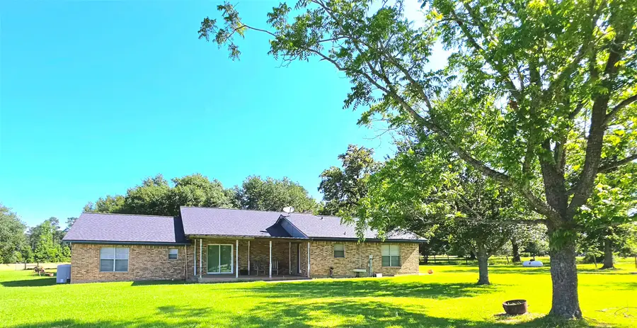 12 Harding Road, Huntsville, TX 77340 - #3