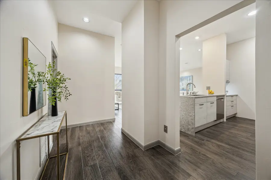 49 Briar Hollow Lane #103, Houston, TX 77027 - #3