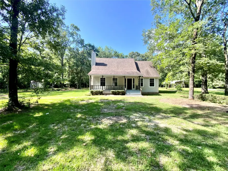 387 Hackberry Dr, Onalaska, TX 77360 - Image #2