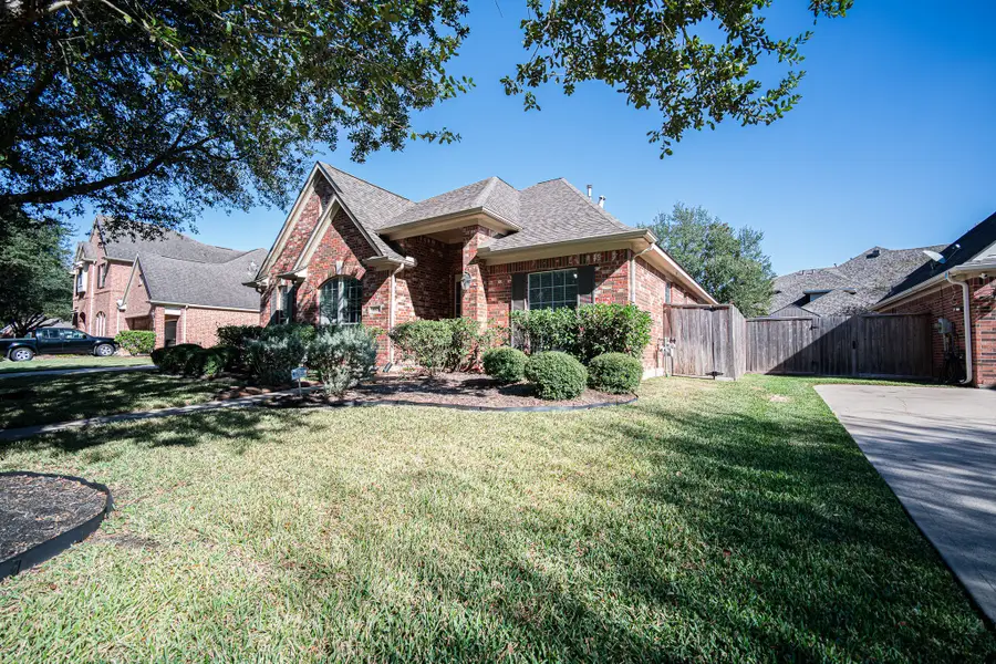 8303 Crescent Knolls Drive, Richmond, TX 77406 - Image #3