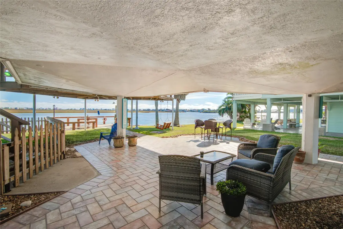 83 Dolphin Lane, Freeport, TX 77541 - Image #1