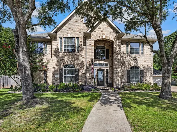 3802 Coral Circle, Seabrook, TX 77586