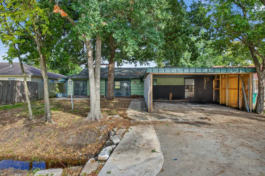 9022 Beverlyhill Street, Houston, TX 77063 - Image #2