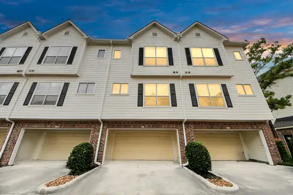 9200 Westheimer Road #902, Houston, TX 77063