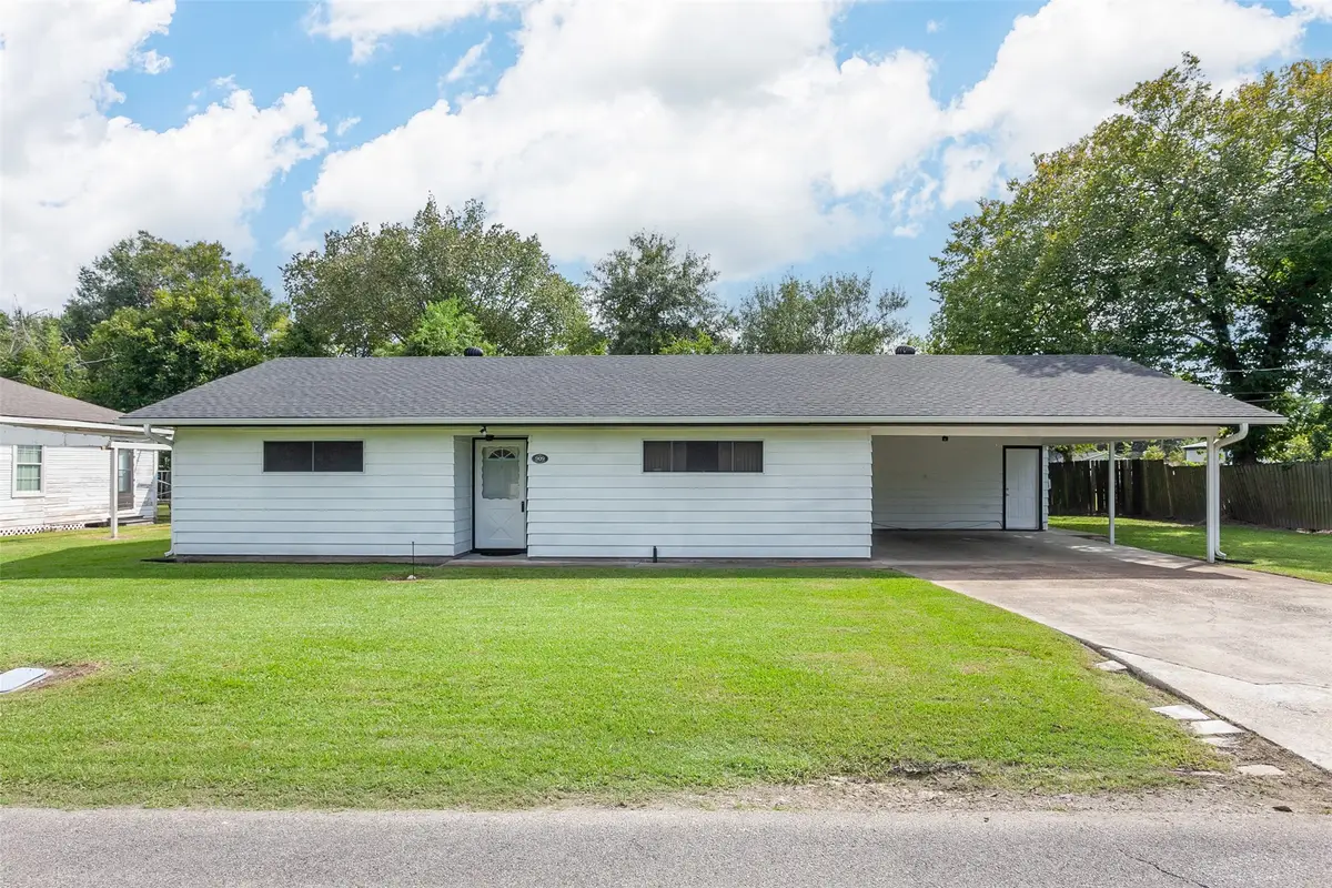 909 W Curtis Avenue, Orange, TX 77630 - Image #1