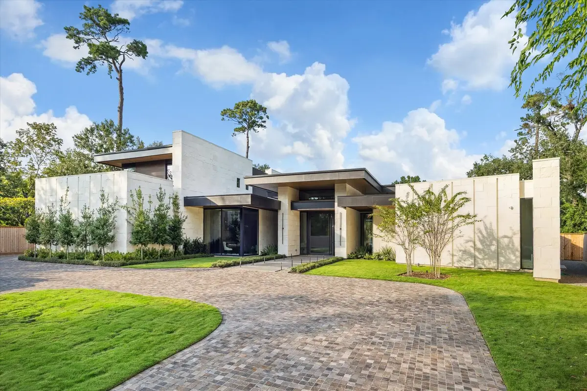 9010 Memorial Drive, Houston, TX 77024 - Image #1