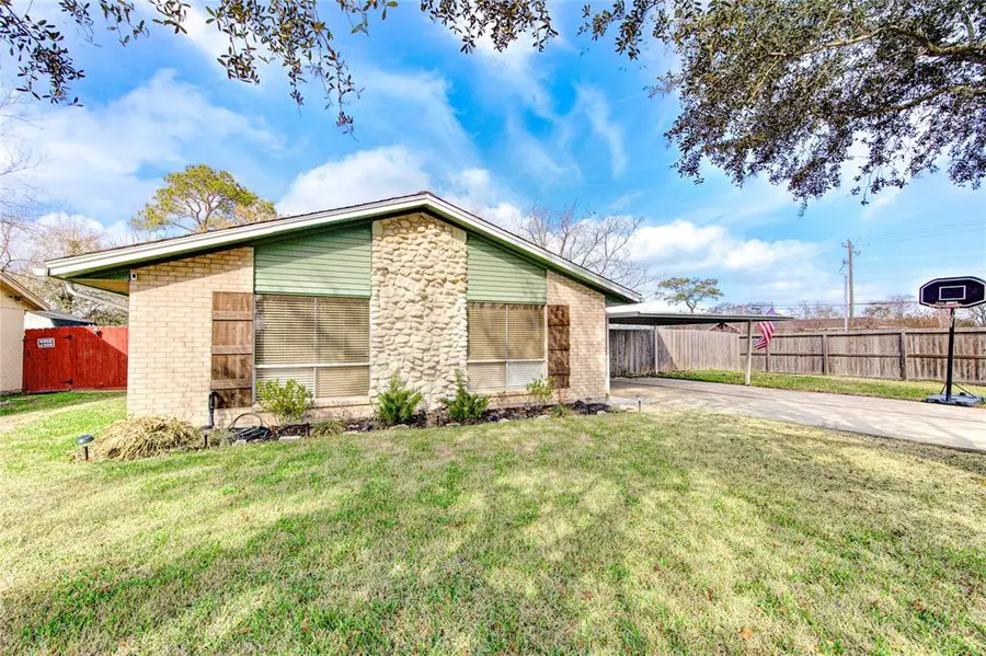 102 Lottie Lane, Friendswood, TX 77546 - #2