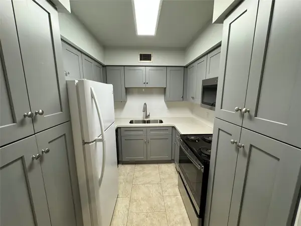 2600 Bellefontaine A14 Street #A14, Houston, TX 77025