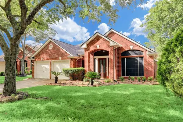 1435 Basswood Springs Court, Houston, TX 77062