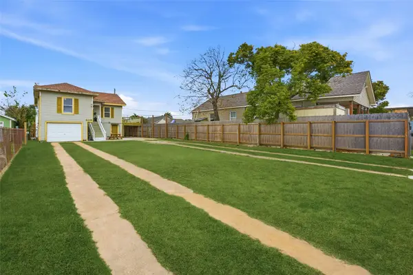 4218 Avenue Avenue S, Galveston, TX 77550