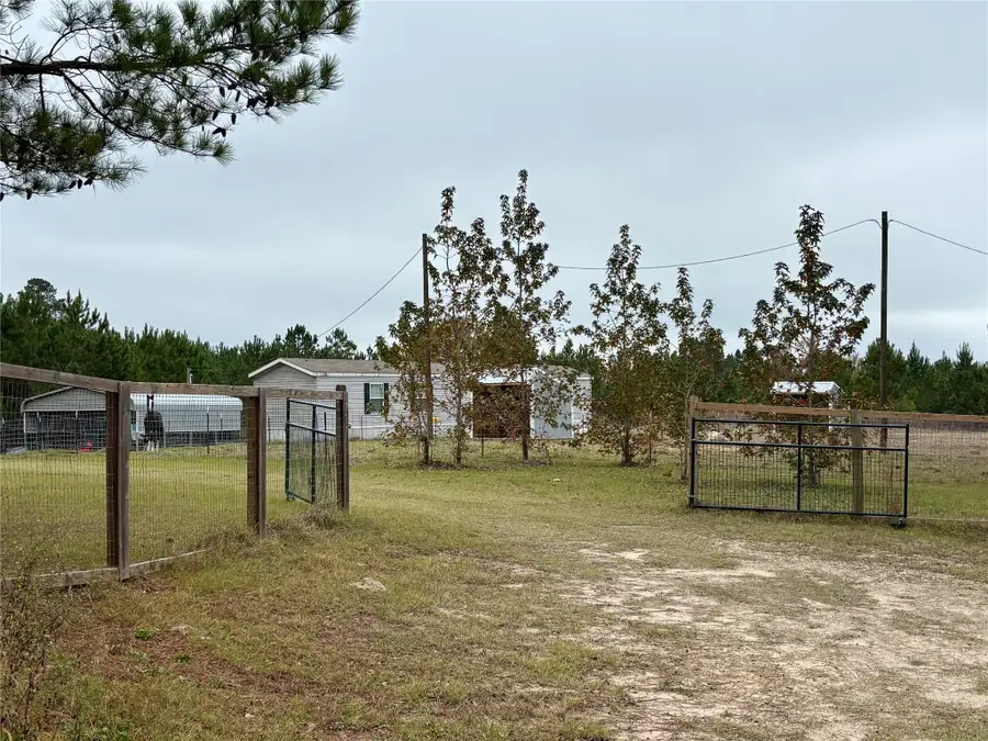 707 Bill Rasbeary Road, Apple Springs, TX 75865 - Image #2