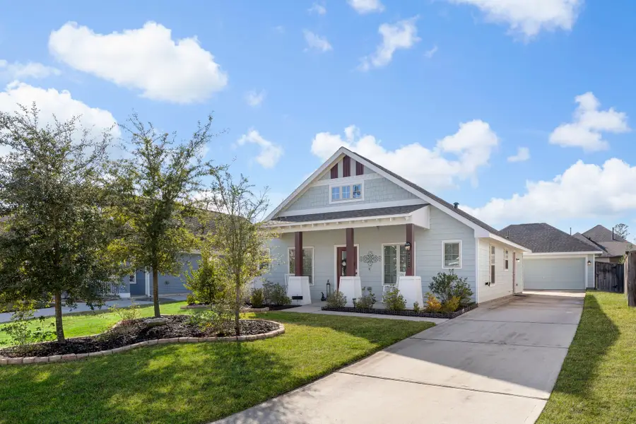 221 N Lynx Trail, Montgomery, TX 77316 - Image #2