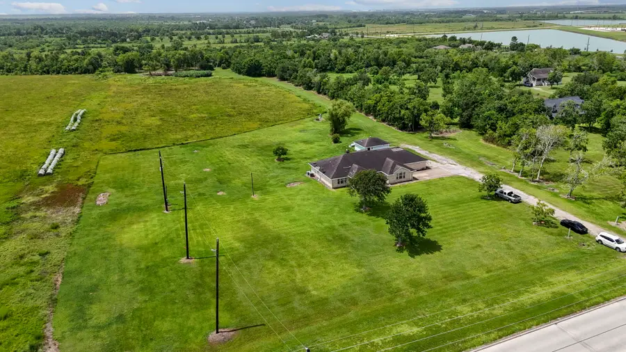 4338 Davenport Pkwy, Rosharon, TX 77583 - Image #2